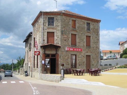bar